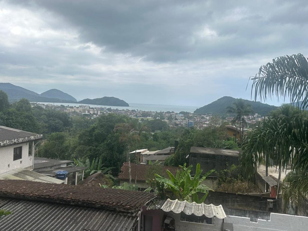 Belíssimo Sobrado na Pedreira Alta com vista para o mar