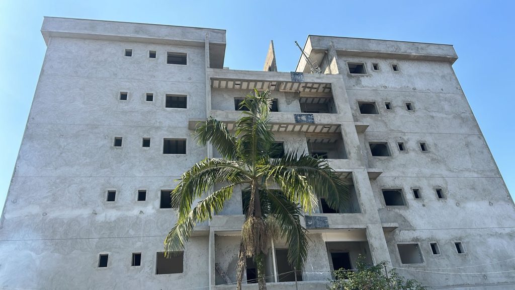 Apto em Construção a venda no Perequê Açú