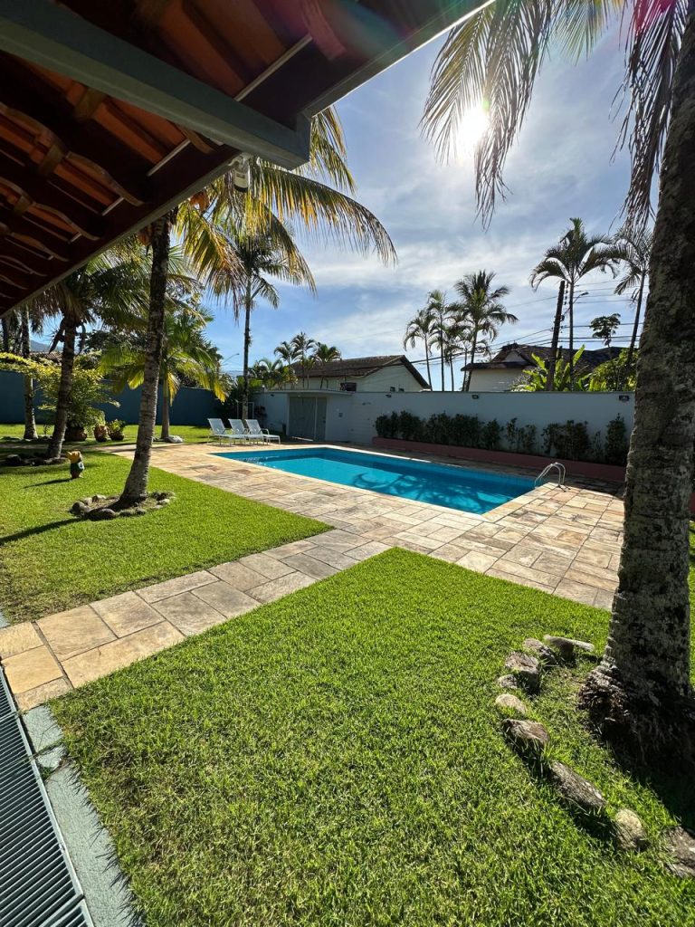 Casa de Alto Padrão a venda no Itaguá